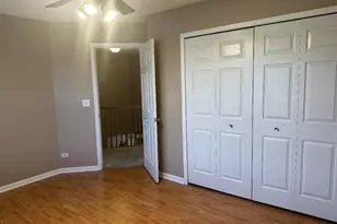 5490 Fox Path Ln, Hoffman Estates, IL 60192 - Photo 10