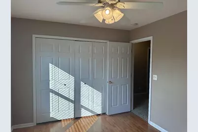 5490 Fox Path Lane, Hoffman Estates, IL 60192 - Photo 4