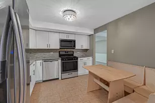 181 Craig Dr, Chicago Heights, IL 60411 - Photo 6