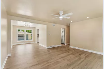 812 N Lincoln Street, Addison, IL 60101 - Photo 4