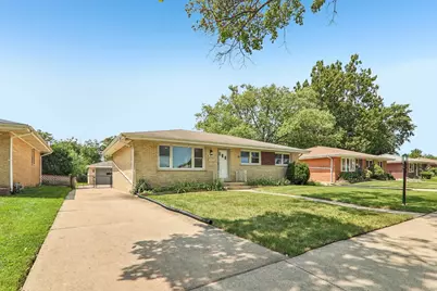 812 N Lincoln Street, Addison, IL 60101 - Photo 1