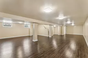 812 N Lincoln St, Addison, IL 60101 - Photo 20