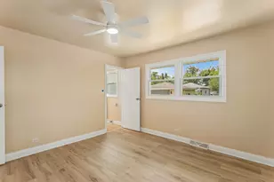 812 N Lincoln St, Addison, IL 60101 - Photo 16