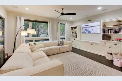 1340 N Artesian Avenue, Chicago, IL 60622 - Photo 2