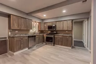 4N310 Walter Rd, Addison, IL 60101 - Photo 4