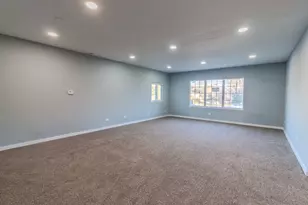 4N310 Walter Rd, Addison, IL 60101 - Photo 2