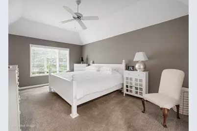 1084 Larkspur Lane #1084, Darien, IL 60561 - Photo 8