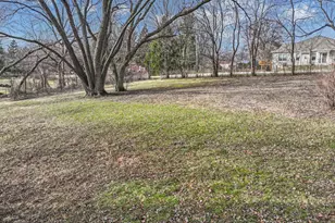 1484 N Hicks Rd, Palatine, IL 60067 - Photo 22