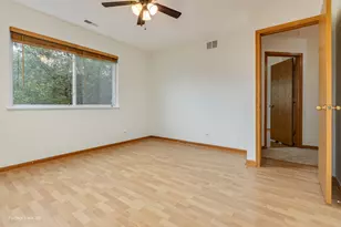 349 Abington Woods Dr, Aurora, IL 60502 - Photo 16