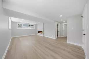 8434 Lawndale Ave, Skokie, IL 60076 - Photo 30