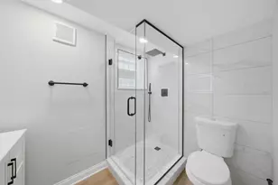 8434 Lawndale Ave, Skokie, IL 60076 - Photo 26