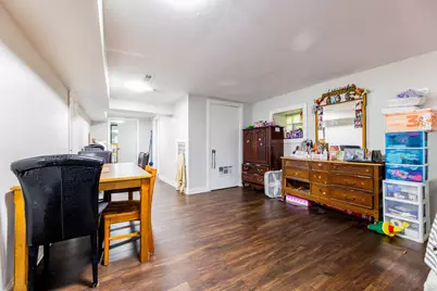 7051 S Eberhart Avenue, Chicago, IL 60637 - Photo 14