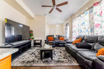 7051 S Eberhart Avenue, Chicago, IL 60637 - Photo 16