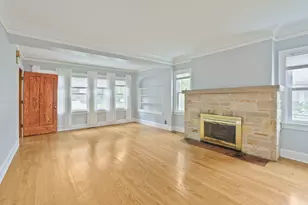 1608 Henry Pl, Waukegan, IL 60085 - Photo 8