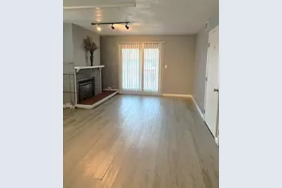 612 Rosner Drive #612, Roselle, IL 60172 - Photo 2