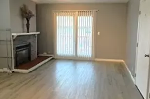 612 Rosner Dr, Roselle, IL 60172 - Photo 2