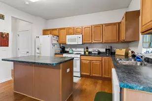 25042 W Gates Ln, Plainfield, IL 60585 - Photo 12