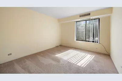 1515 Central Road #319C, Arlington Heights, IL 60005 - Photo 10