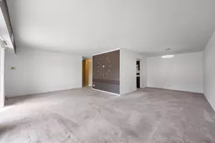 1515 Central Rd, Arlington Heights, IL 60005 - Photo 8