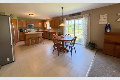 250 Sparrow Drive, Woodstock, IL 60098 - Photo 6