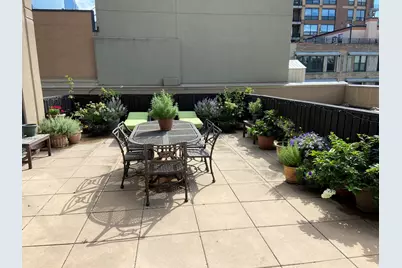 435 W Erie Street #701, Chicago, IL 60654 - Photo 24