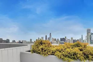 435 W Erie St, Chicago, IL 60654 - Photo 32