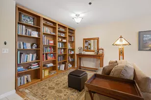 129 Hunt Club Dr, Saint Charles, IL 60174 - Photo 18