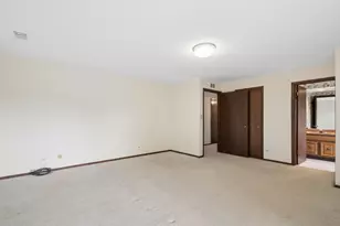 125 Boardwalk Pl, Park Ridge, IL 60068 - Photo 12