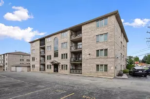 10600 SW Hwy, Chicago Ridge, IL 60415 - Photo 2