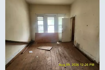 8127 S Burnham Avenue, Chicago, IL 60617 - Photo 6