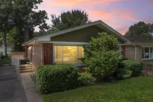 10042 Lamon Ave, Skokie, IL 60077 - Photo 2