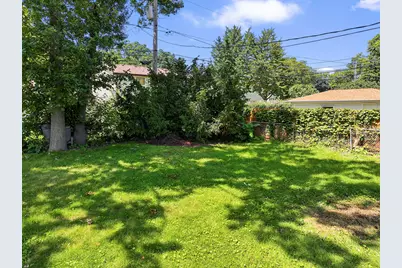 10042 Lamon Avenue, Skokie, IL 60077 - Photo 32