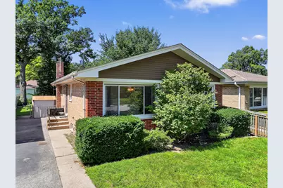 10042 Lamon Avenue, Skokie, IL 60077 - Photo 1
