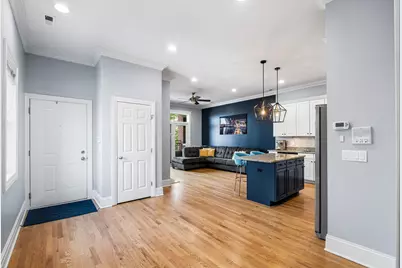 2358 N Damen Avenue #A1, Chicago, IL 60647 - Photo 2