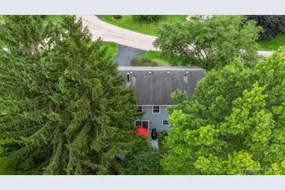 4402 Fox Creek Drive, Crystal Lake, IL 60012 - Photo 52