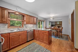 4402 Fox Creek Dr, Crystal Lake, IL 60012 - Photo 14