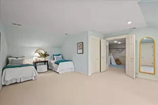675 E Woodland Rd, Lake Forest, IL 60045 - Photo 30
