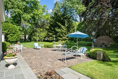 675 E Woodland Road, Lake Forest, IL 60045 - Photo 48