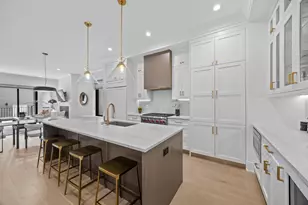 2541 N Wayne Ave, Chicago, IL 60614 - Photo 6