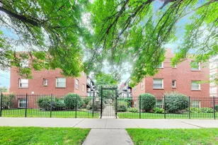 7533 N Damen Ave, Chicago, IL 60645 - Photo 2