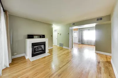 7533 N Damen Avenue #R1, Chicago, IL 60645 - Photo 10