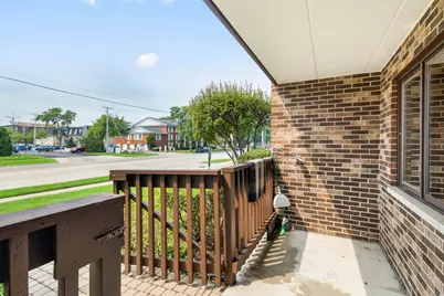 5646 W 103rd Street #106, Oak Lawn, IL 60453 - Photo 2