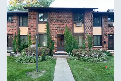 1S255 Dillon Lane, Villa Park, IL 60181 - Photo 2