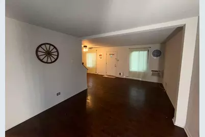 1S255 Dillon Lane, Villa Park, IL 60181 - Photo 6