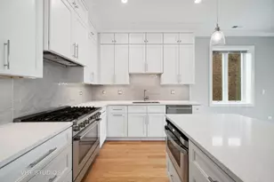 4819 N Ashland Ave, Chicago, IL 60640 - Photo 6