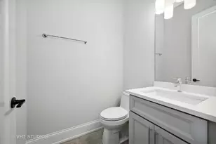 4819 N Ashland Ave, Chicago, IL 60640 - Photo 8