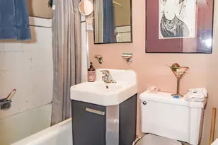 2606 W Balmoral Ave, Chicago, IL 60625 - Photo 6