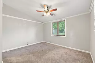 131 Oak Dr, Dekalb, IL 60115 - Photo 20