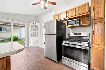 131 Oak Drive, Dekalb, IL 60115 - Photo 14