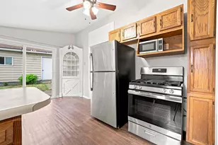 131 Oak Dr, Dekalb, IL 60115 - Photo 14